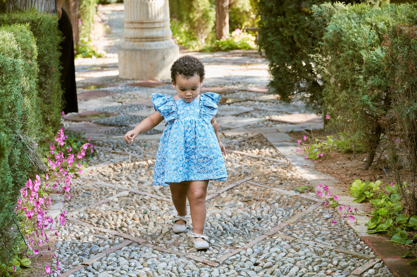 Vestido cala broderi azul acero