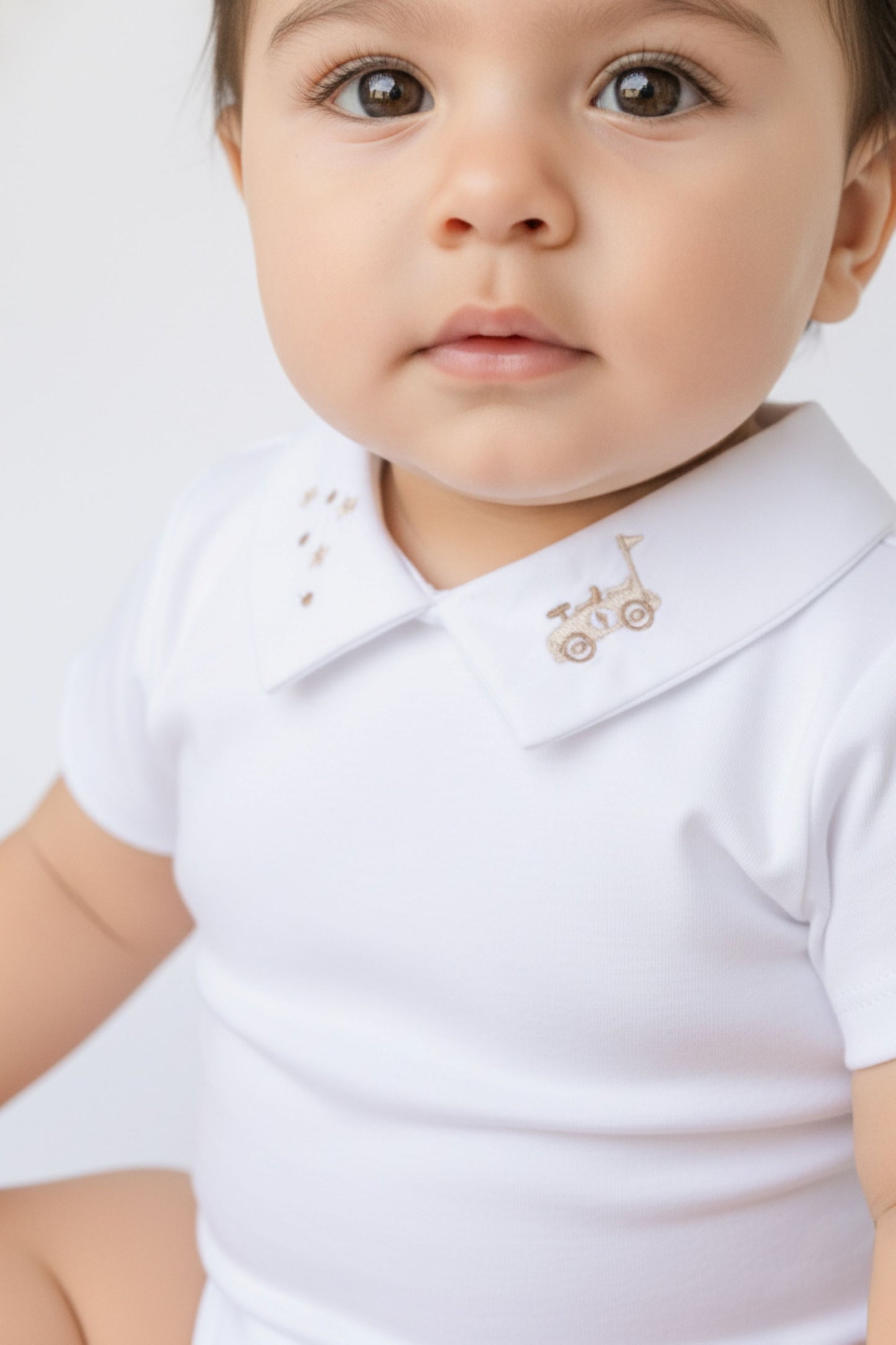 Bodie daniel mc bordadado carrito beige